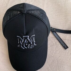 AMIRI LOGO TRUCKER CAP
